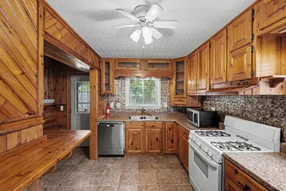 536 E Oakridge Street, Ferndale, MI 48220 - Photo 13