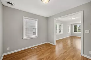 536 E Oakridge St, Ferndale, MI 48220 - Photo 9