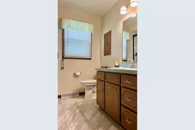 896 Andover Court SE, Grand Rapids, MI 49508 - Photo 11