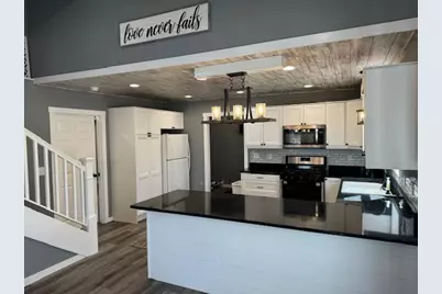 429 S Capital Avenue, Athens, MI 49011 - Photo 5