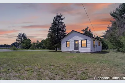 4622 E Apple Avenue, Muskegon, MI 49442 - Photo 1