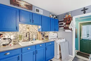 25073 Andover Dr, Dearborn Heights, MI 48125 - Photo 11