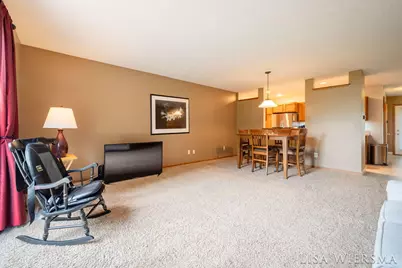 11967 Willow Wood Lane S, Holland, MI 49424 - Photo 9