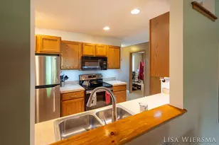 11967 Willow Wood Ln S, Holland, MI 49424 - Photo 15