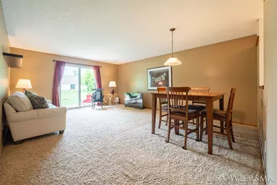 11967 Willow Wood Lane S, Holland, MI 49424 - Photo 17
