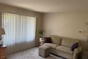2060 Oakcrest Rd, Sterling Heights, MI 48310 - Photo 13