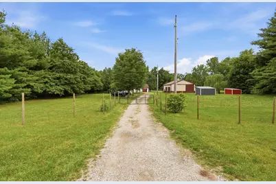 5850 E Napier Avenue, Benton Harbor, MI 49022 - Photo 33
