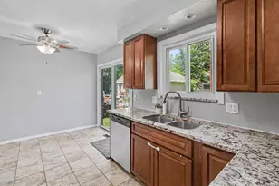 37700 Westvale St, Romulus, MI 48174 - Photo 5