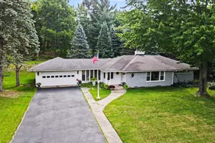 4309 Sunnybrook Dr, Kalamazoo, MI 49008 - Photo 3