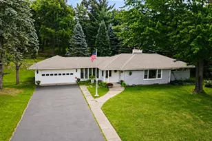 4309 Sunnybrook Dr, Kalamazoo, MI 49008 - Photo 1