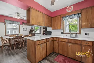 1031 Worcester Dr NE, Grand Rapids, MI 49505 - Photo 13