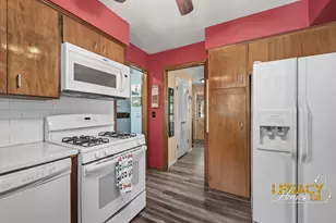 1031 Worcester Dr NE, Grand Rapids, MI 49505 - Photo 15