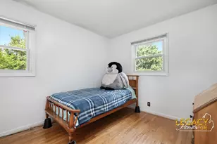 1031 Worcester Dr NE, Grand Rapids, MI 49505 - Photo 19