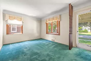 9709 Laurence Ave, Allen Park, MI 48101 - Photo 5