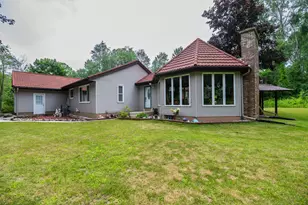 989 McCabe Ave NE, Ada, MI 49301 - Photo 3