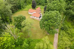 989 McCabe Ave NE, Ada, MI 49301 - Photo 5