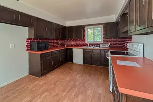 136 Sturgis St, Hubbardston, MI 48845 - Photo 7