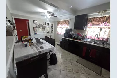 6828 Iowa Street, Hamtramck, MI 48212 - Photo 5