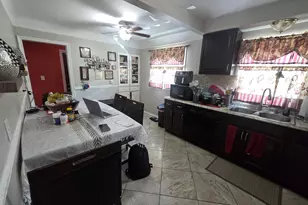 6828 Iowa St, Hamtramck, MI 48212 - Photo 5