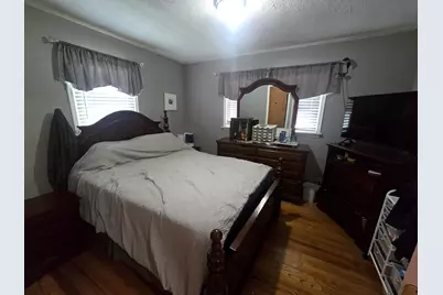 6828 Iowa Street, Hamtramck, MI 48212 - Photo 9