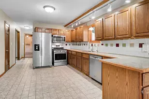 4761 E Arrowhead Dr, Berrien Springs, MI 49103 - Photo 7