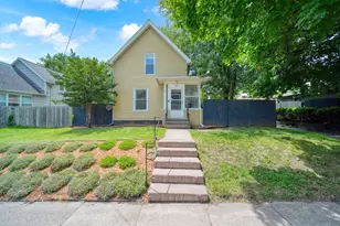 228 N Thompson St, Jackson, MI 49202 - Photo 3