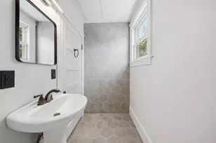 228 N Thompson St, Jackson, MI 49202 - Photo 23