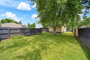 228 N Thompson St, Jackson, MI 49202 - Photo 37