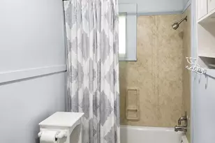 137 Park Ave, Allegan, MI 49010 - Photo 9