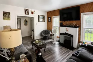 137 Park Ave, Allegan, MI 49010 - Photo 5