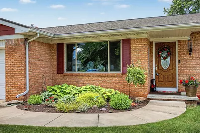513 Stone Ridge Drive, Lansing, MI 48917 - Photo 3