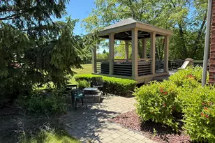 48871 Manhattan Cir, Canton, MI 48188 - Photo 3