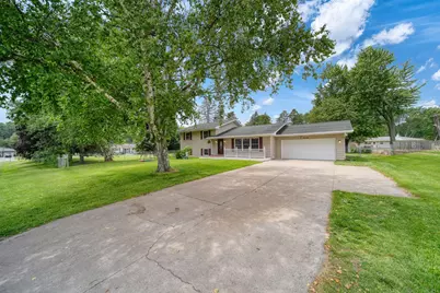 3720 Saint Anne Avenue, Jackson, MI 49201 - Photo 3