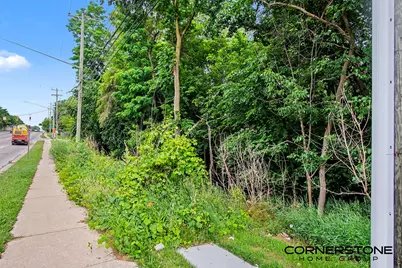 2345 Lake Michigan Drive NW, Grand Rapids, MI 49504 - Photo 11