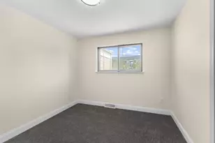 14358 Talbot Dr, Warren, MI 48088 - Photo 15