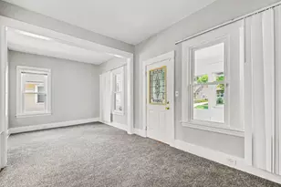 2041 Edgewood Ave NE, Grand Rapids, MI 49505 - Photo 5