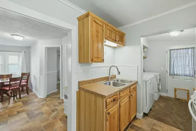 1629 Bristol Avenue NW, Grand Rapids, MI 49504 - Photo 7
