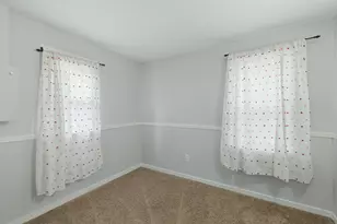 1629 Bristol Ave NW, Grand Rapids, MI 49504 - Photo 15