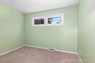 1552 41st St SW, Wyoming, MI 49509 - Photo 11
