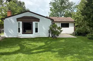 1577 S Dowling St, Westland, MI 48186 - Photo 3