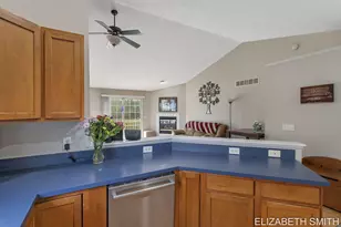 11409 N Lake Dr, Holland, MI 49424 - Photo 17