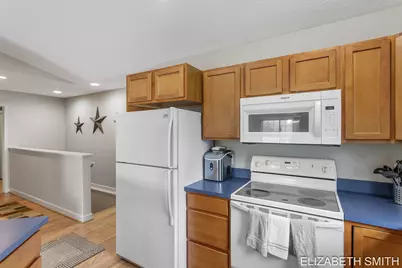 11409 N Lake Drive, Holland, MI 49424 - Photo 15