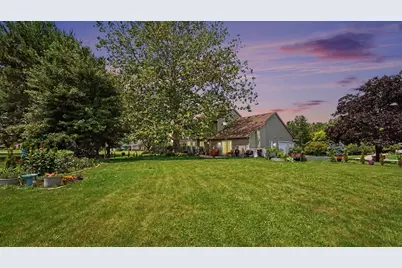 2199 Maple Park Dr., Ann Arbor, MI 48108 - Photo 3