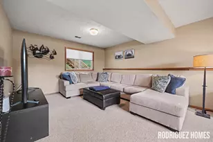 2007 Sandrel Dr NE, Grand Rapids, MI 49505 - Photo 15