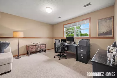 2007 Sandrel Drive NE, Grand Rapids, MI 49505 - Photo 17
