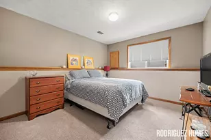 2007 Sandrel Dr NE, Grand Rapids, MI 49505 - Photo 19