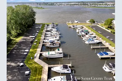 910 W Savidge Street #39, Spring Lake, MI 49456 - Photo 17
