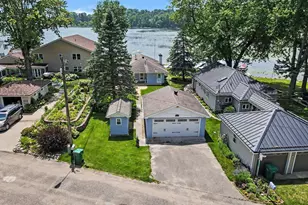 11169 Lakeshore Dr, Three Rivers, MI 49093 - Photo 5