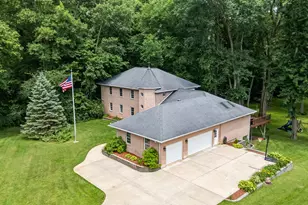 3439 Michael Ln, Saint Joseph, MI 49085 - Photo 5