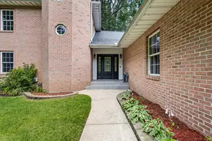 3439 Michael Ln, Saint Joseph, MI 49085 - Photo 3